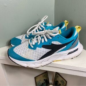 Diadora Mythos Blushield Volo Running Athletic Shoes women’s Sz 7 Lighweight